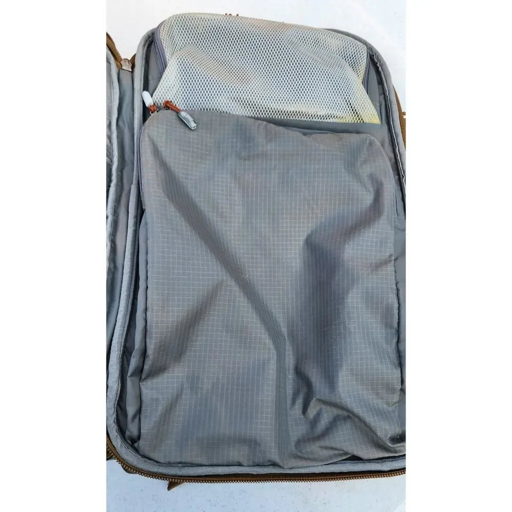 BRIGGS & RILEY (BU122X) BRX 22″ Explore Upright‎ Rolling Carryon Luggage Brown